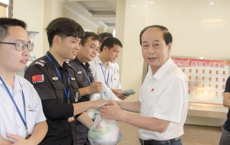 “戰高溫 增干勁，保供應 為民生”系列報道